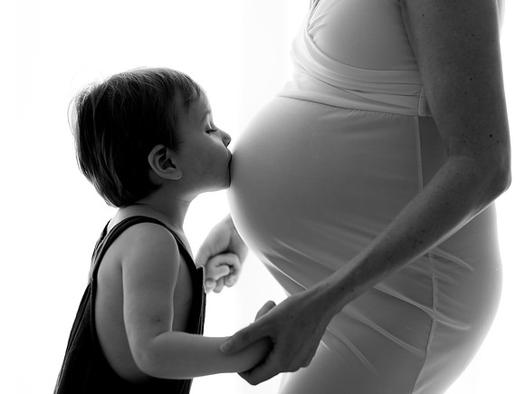 Studio Maternity Photography Amsterdam : Zwangerschapsfotografie in de Studio Amsterdam