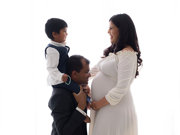 Studio Maternity Photography Amsterdam : Zwangerschapsfotografie in de Studio Amsterdam